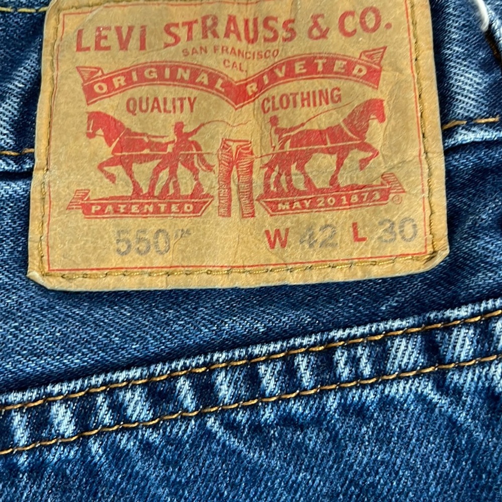 Levi’s 550 jeans in like new condition. 42x30
